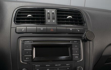 Volkswagen Polo VI (EU Market), 2013 год, 650 000 рублей, 17 фотография