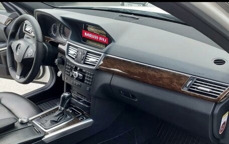 Mercedes-Benz E-Класс, 2011 год, 1 490 000 рублей, 3 фотография