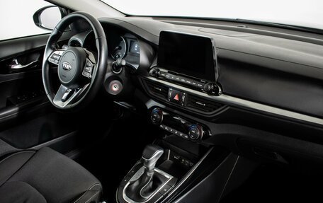 KIA Cerato IV, 2021 год, 2 380 000 рублей, 11 фотография