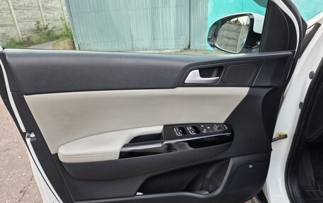 KIA Sportage IV рестайлинг, 2016 год, 2 170 000 рублей, 9 фотография