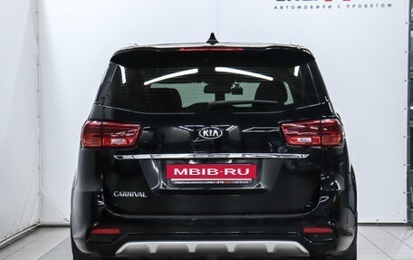 KIA Carnival III, 2019 год, 2 900 000 рублей, 4 фотография