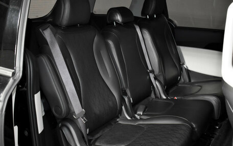 KIA Carnival, 2023 год, 4 800 000 рублей, 19 фотография