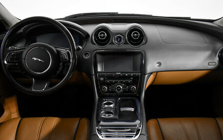 Jaguar XJ IV (X351), 2011 год, 2 790 000 рублей, 16 фотография