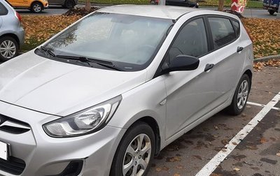 Hyundai Solaris II рестайлинг, 2013 год, 760 000 рублей, 1 фотография