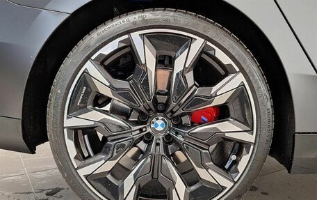 BMW 5 серия, 2025 год, 15 700 000 рублей, 18 фотография