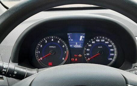 Hyundai Solaris II рестайлинг, 2013 год, 760 000 рублей, 5 фотография