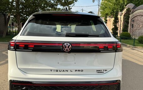 Volkswagen Tiguan, 2025 год, 4 440 000 рублей, 21 фотография
