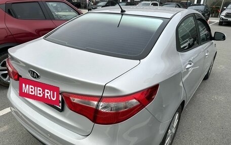 KIA Rio III рестайлинг, 2014 год, 880 000 рублей, 3 фотография