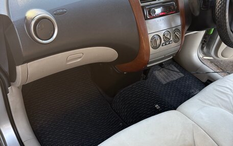 Mitsubishi Colt VI рестайлинг, 2003 год, 480 000 рублей, 5 фотография