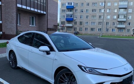 Toyota Camry, 2025 год, 4 400 000 рублей, 2 фотография