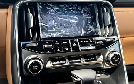 Lexus LX, 2024 год, 18 600 000 рублей, 16 фотография