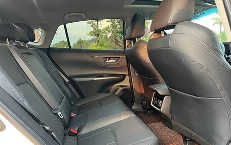 Toyota Harrier, 2022 год, 3 090 000 рублей, 19 фотография