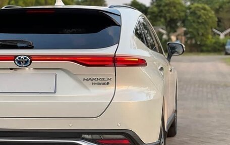Toyota Harrier, 2022 год, 3 090 000 рублей, 10 фотография