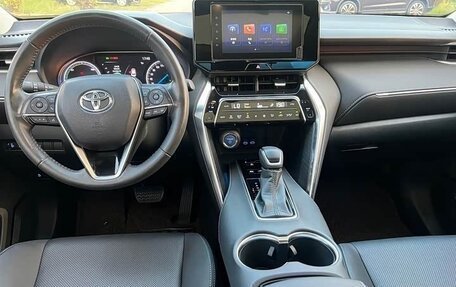 Toyota Harrier, 2022 год, 3 090 000 рублей, 15 фотография