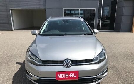 Volkswagen Golf VII, 2018 год, 950 999 рублей, 2 фотография