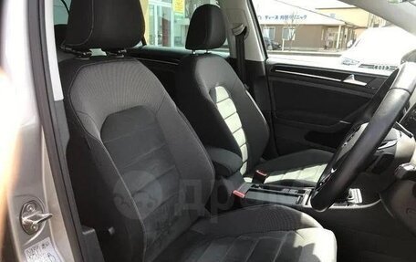 Volkswagen Golf VII, 2018 год, 950 999 рублей, 12 фотография