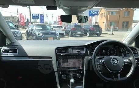 Volkswagen Golf VII, 2018 год, 950 999 рублей, 9 фотография
