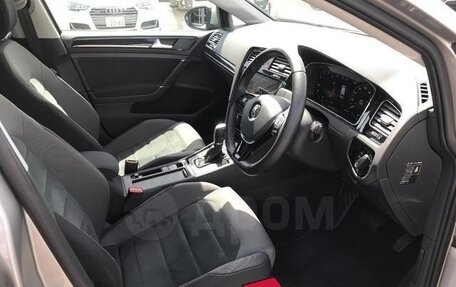 Volkswagen Golf VII, 2018 год, 950 999 рублей, 10 фотография
