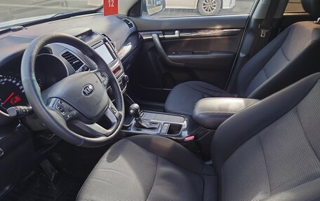 KIA Sorento II рестайлинг, 2015 год, 1 792 000 рублей, 10 фотография