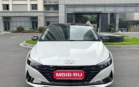 Hyundai Elantra, 2022 год, 1 250 000 рублей, 3 фотография