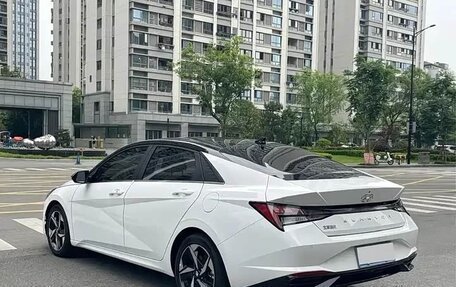 Hyundai Elantra, 2022 год, 1 250 000 рублей, 6 фотография