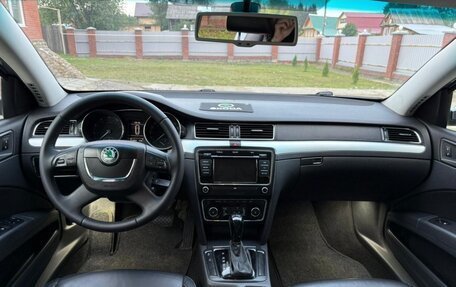 Skoda Superb III рестайлинг, 2013 год, 1 000 000 рублей, 12 фотография