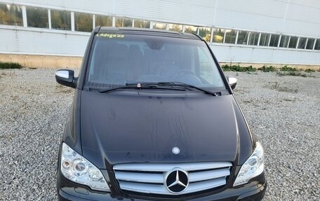 Mercedes-Benz Viano, 2011 год, 2 500 000 рублей, 3 фотография