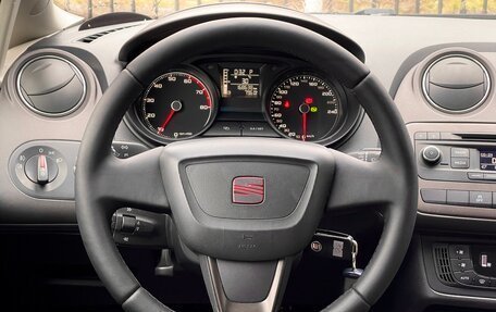 SEAT Ibiza IV рестайлинг 2, 2013 год, 929 000 рублей, 12 фотография