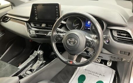 Toyota C-HR I рестайлинг, 2021 год, 1 687 000 рублей, 9 фотография