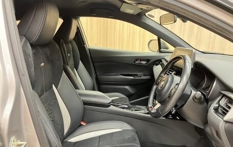 Toyota C-HR I рестайлинг, 2021 год, 1 687 000 рублей, 10 фотография