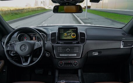 Mercedes-Benz GLS, 2017 год, 5 300 000 рублей, 25 фотография