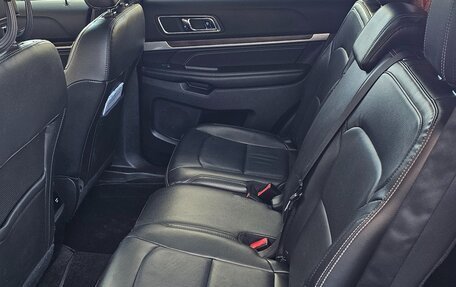 Ford Explorer VI, 2018 год, 3 500 000 рублей, 23 фотография