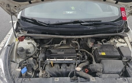 Hyundai Solaris II рестайлинг, 2012 год, 655 000 рублей, 6 фотография