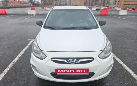 Hyundai Solaris II рестайлинг, 2012 год, 655 000 рублей, 11 фотография