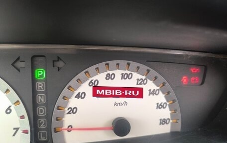 Toyota Voxy II, 2004 год, 720 000 рублей, 11 фотография