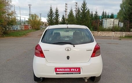 Toyota Yaris III рестайлинг, 2008 год, 450 000 рублей, 8 фотография