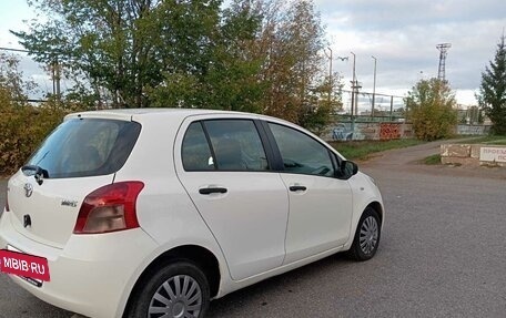 Toyota Yaris III рестайлинг, 2008 год, 450 000 рублей, 5 фотография