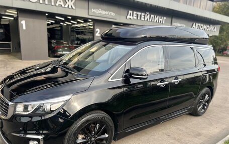 KIA Carnival III, 2017 год, 2 999 999 рублей, 15 фотография