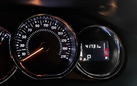 Renault Logan II, 2021 год, 1 375 000 рублей, 4 фотография