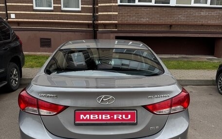 Hyundai Elantra V, 2011 год, 950 000 рублей, 1 фотография