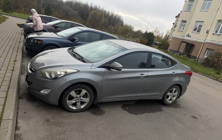 Hyundai Elantra V, 2011 год, 950 000 рублей, 3 фотография