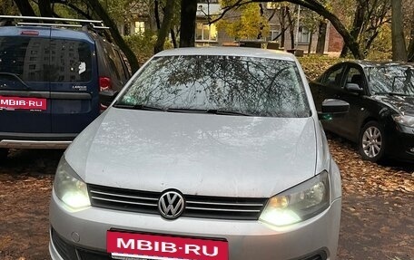Volkswagen Polo VI (EU Market), 2013 год, 620 000 рублей, 2 фотография