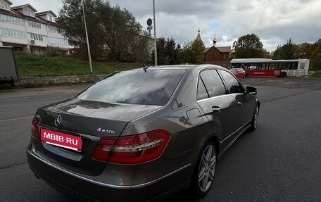 Mercedes-Benz E-Класс, 2010 год, 1 200 000 рублей, 4 фотография