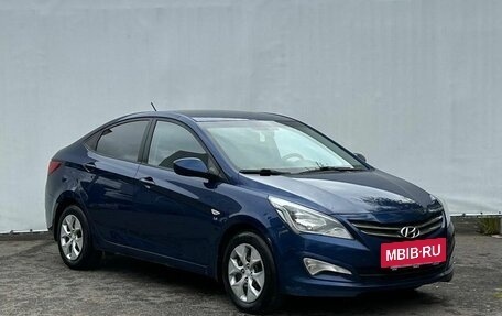 Hyundai Solaris II рестайлинг, 2015 год, 850 000 рублей, 3 фотография