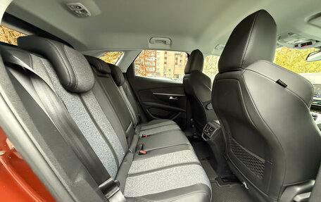 Peugeot 3008 II, 2018 год, 1 919 000 рублей, 10 фотография