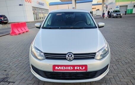 Volkswagen Polo VI (EU Market), 2013 год, 700 000 рублей, 6 фотография