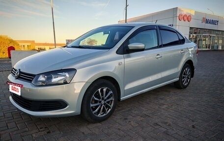 Volkswagen Polo VI (EU Market), 2013 год, 700 000 рублей, 2 фотография