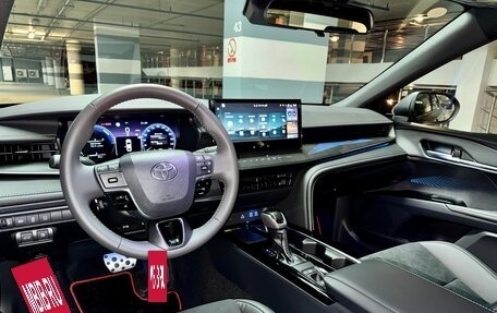 Toyota Camry, 2025 год, 4 600 000 рублей, 14 фотография