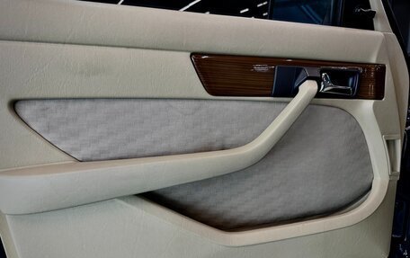 Mercedes-Benz S-Класс, 1984 год, 3 500 000 рублей, 14 фотография