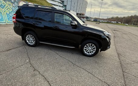 Toyota Land Cruiser Prado 150 рестайлинг 2, 2016 год, 3 850 000 рублей, 6 фотография
